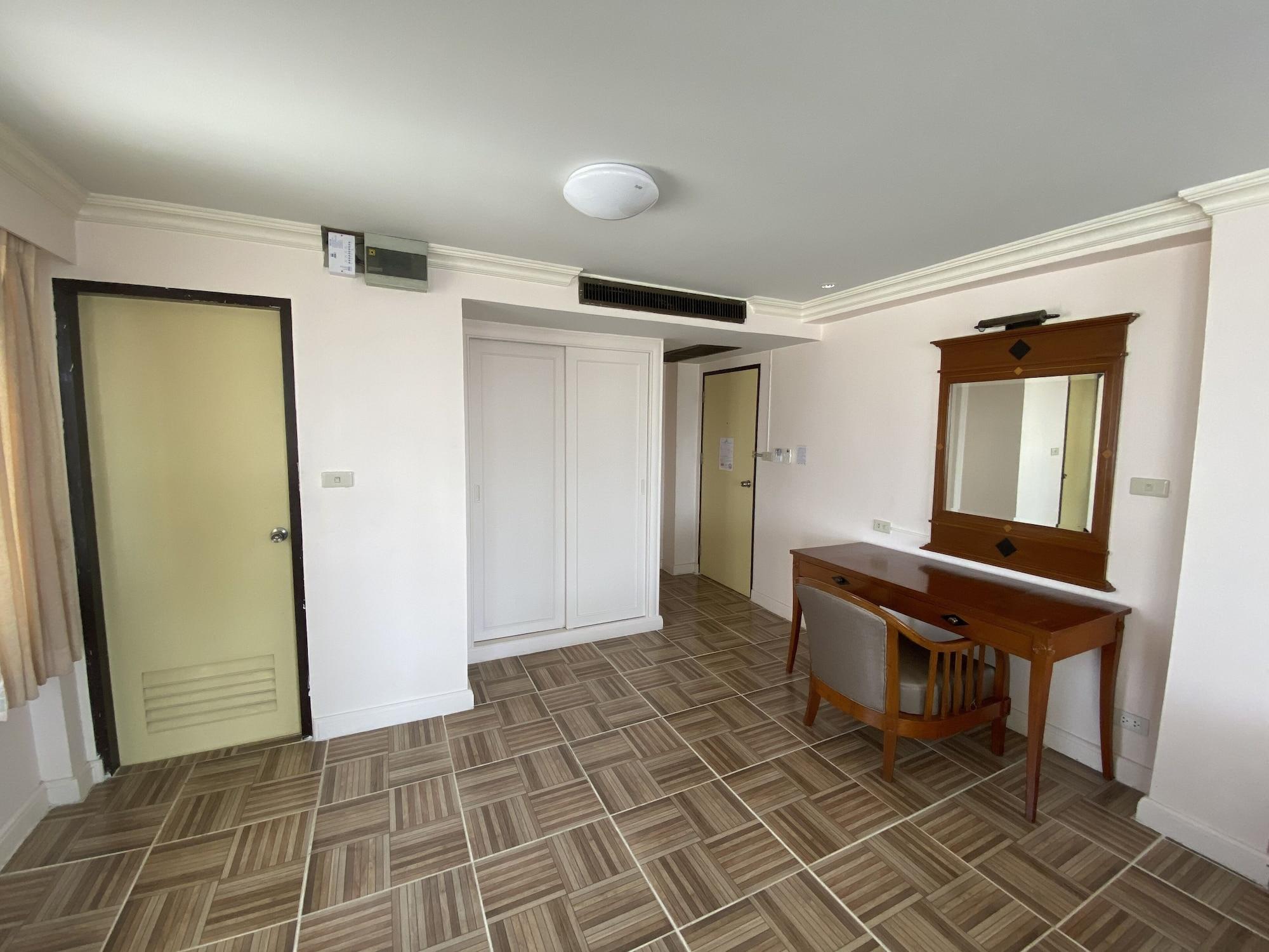Jumbotel Hotel Bangkok Extérieur photo